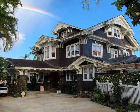 2001 Vancouver Drive, Honolulu, HI 96822