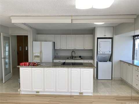 1750 Kalakaua Avenue, Honolulu, HI 96826