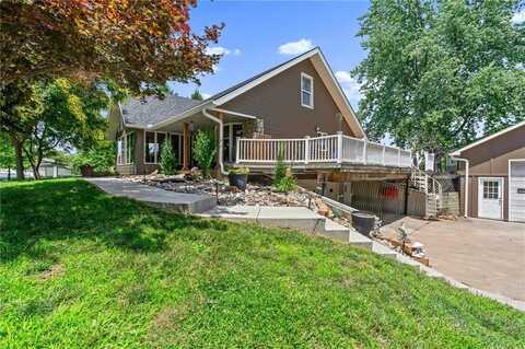 8901 Stillhouse Road, Liberty, MO 64068