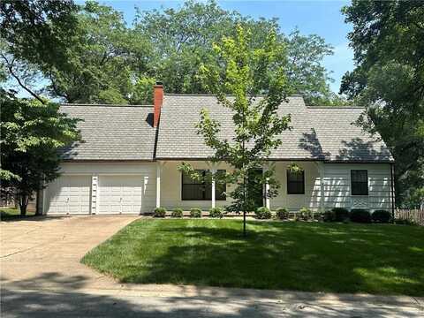 7635 Fairway Street, Prairie Village, KS 66208