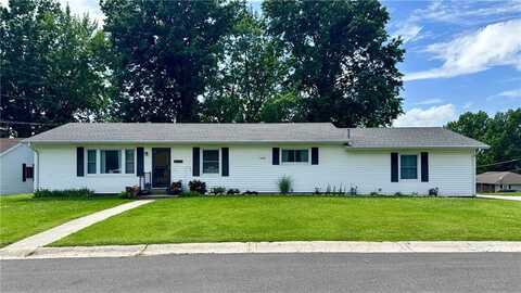 1755 Skier Point, Trenton, MO 64683