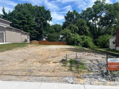 2324 NE 72nd Street, Gladstone, MO 64118