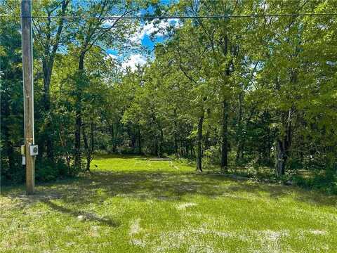 33 & 37 W Sugar Lake Cove, Mound City, KS 66056