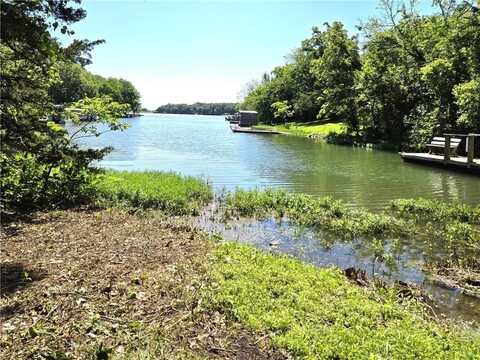 405 W Sugar Lake Drive, Mound City, KS 66056
