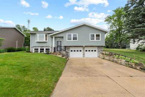 405 Hampton Drive, Williamsburg, IA 52361
