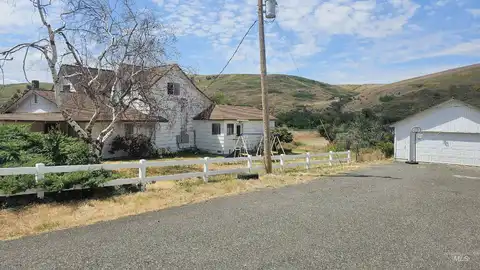 1012 Hwy 12, Pomeroy, WA 99347