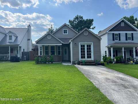 204 Hemlock Drive, Jacksonville, NC 28546