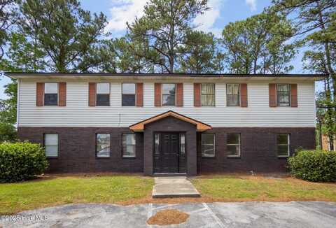 110 Ravenwood Drive, Jacksonville, NC 28546