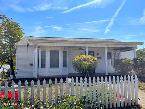 703 Church St, Loudon, TN 37774
