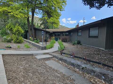 2030 Van Ness Avenue, Klamath Falls, OR 97601
