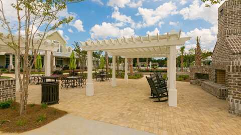 467 Hundred Oaks Pkwy, Summerville, SC 29483