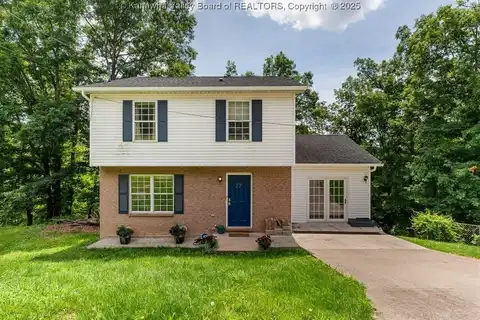 57 Beaver Drive, Hurricane, WV 25526