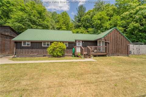 118 Cherry Lane, Glasgow, WV 25086