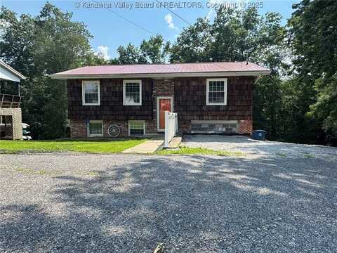 161 Lincoln Heights, Alum Creek, WV 25003