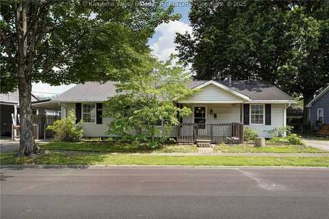 2620 Bard Avenue, Saint Albans, WV 25177