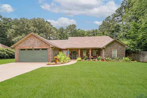 620 Town Oaks Cir, Kilgore, TX 75662