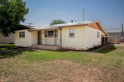 611 7th Street, Wolfforth, TX 79382