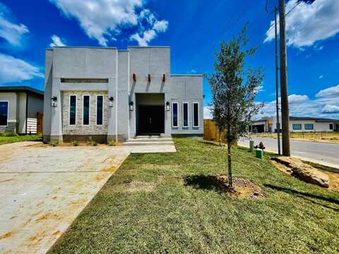 3701 Birge Dr., LAREDO, TX 78046