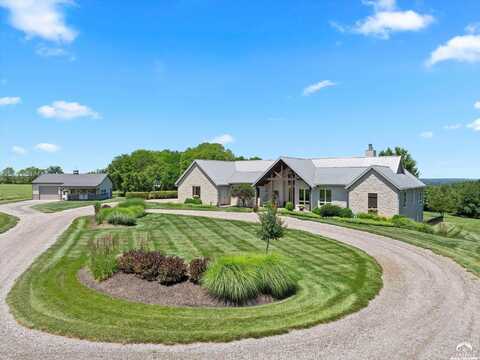816 E 800 Road, Lawrence, KS 66047
