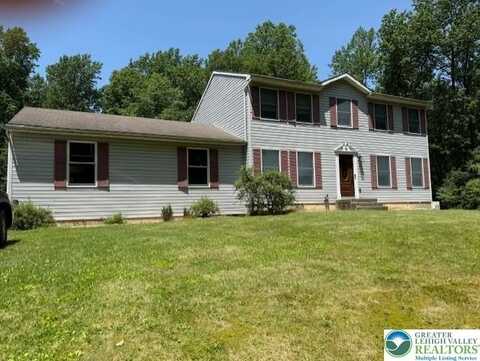 9155 N Loop Road, SLATINGTON, PA 18080
