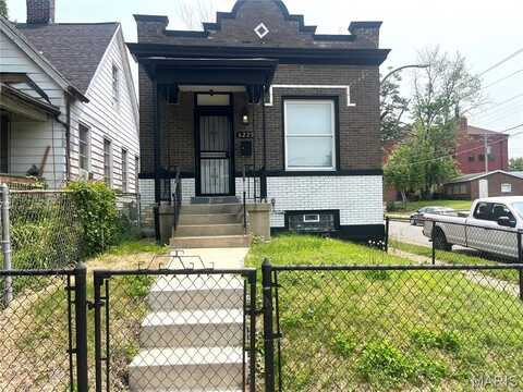 6220 Virginia Avenue, Saint Louis, MO 63111