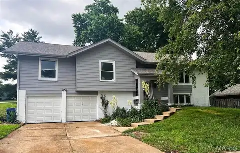 12897 Nimes Drive, Creve Coeur, MO 63141