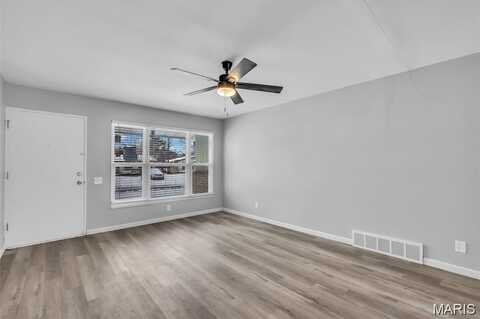 10618 Landseer Drive, Saint Louis, MO 63136