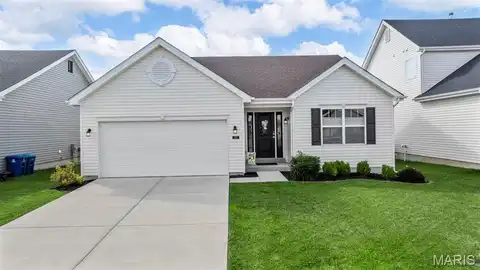 155 Pampano Lane, Saint Charles, MO 63301