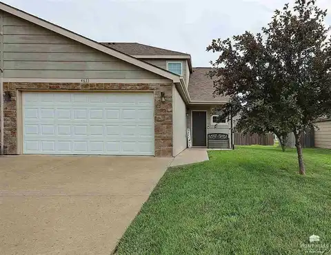4633 Sunflower Slope Drive, Manhattan, KS 66502
