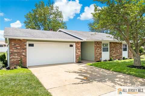 321 Persica Plaza, Monroe, NJ 08831