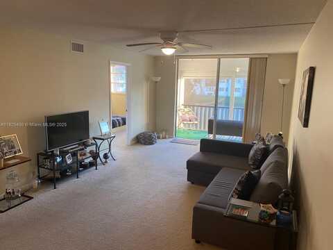 361 S Hollybrook Dr, Pembroke Pines, FL 33025