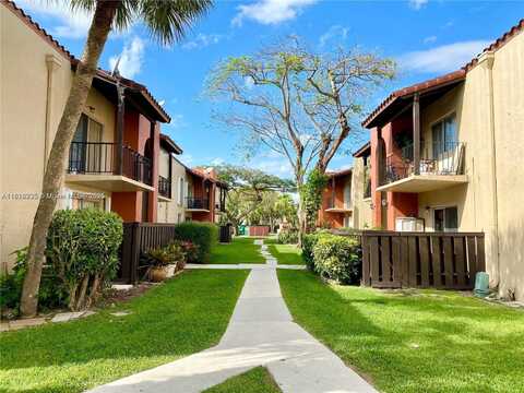 10794 N Kendall Dr, Miami, FL 33176