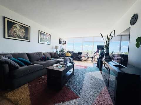8233 Harding Ave, Miami Beach, FL 33141