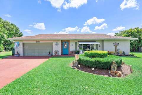 7306 NW 95th Way, Tamarac, FL 33321