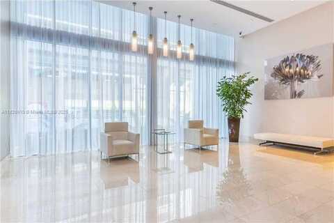 1111 SW 1 AVE, Miami, FL 33130