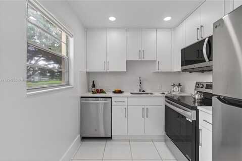 228 Preston F, Boca Raton, FL 33434