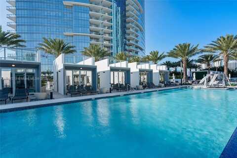 851 NE 1st Ave, Miami, FL 33132