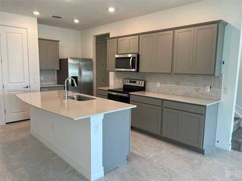 6121 Rancho Lane, West Palm Beach, FL 33415