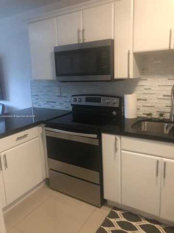 550 SW 115th Ave, Sweetwater, FL 33174
