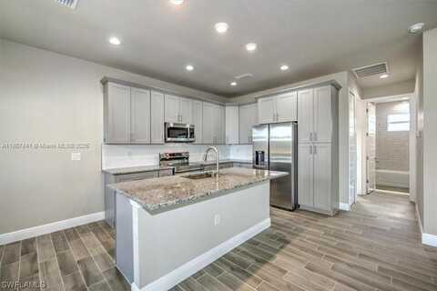 6013 N GENE AVE, Lehigh Acres, FL 33971