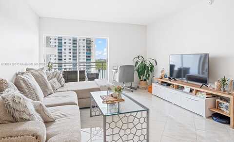 400 Kings Point Dr, Sunny Isles Beach, FL 33160