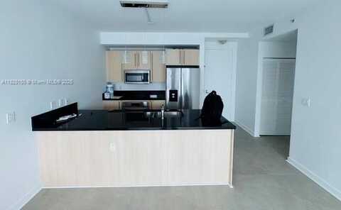 1111 SW 1st Ave, Miami, FL 33130