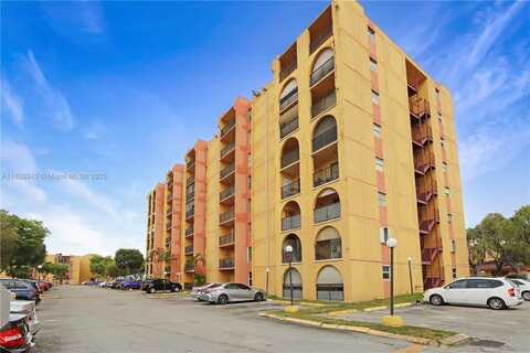 4717 NW 7th St, Miami, FL 33126