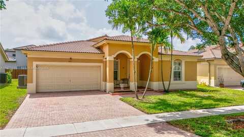 1422 NE 40th Rd, Homestead, FL 33033