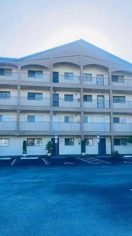 8851 NW 119th St, Hialeah Gardens, FL 33018