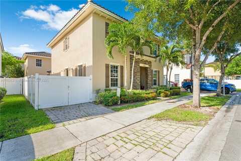 16946 SW 90th Terr Ci, Miami, FL 33196