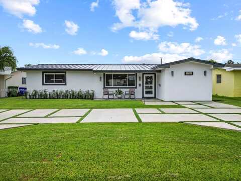 8790 NW 15th Ct, Pembroke Pines, FL 33024