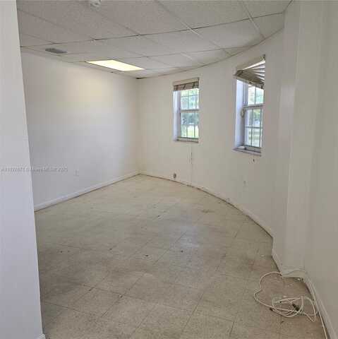 6087 NW 17th Ave, Miami, FL 33142