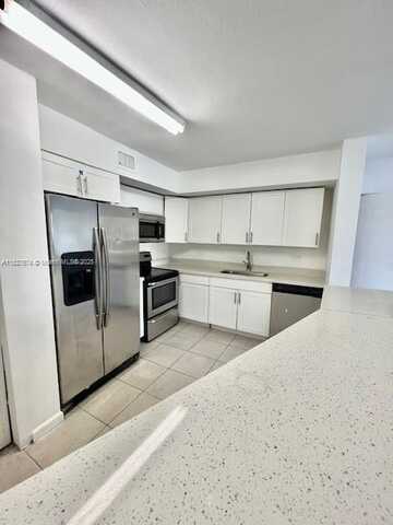 3690 N 56th Ave, Hollywood, FL 33021