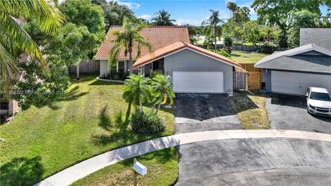 9381 NW 41st Pl, Sunrise, FL 33351
